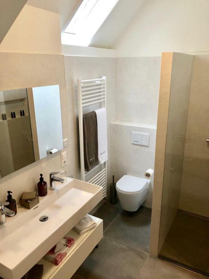 مبيت وإفطار لارين Maison De Sas المظهر الخارجي الصورة